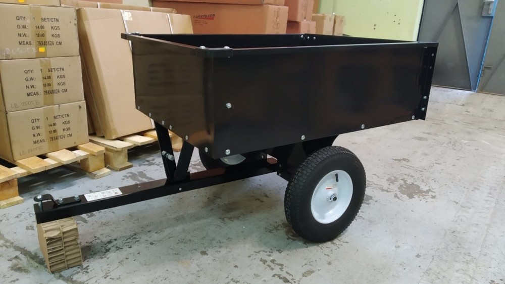 Príves pre záhradné traktory s kapacitou 225kg