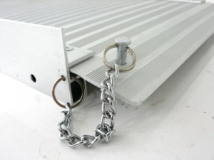 STR001-4 Prenosná skladacia rampa pre invalidné vozíky 1,22m / 250kg